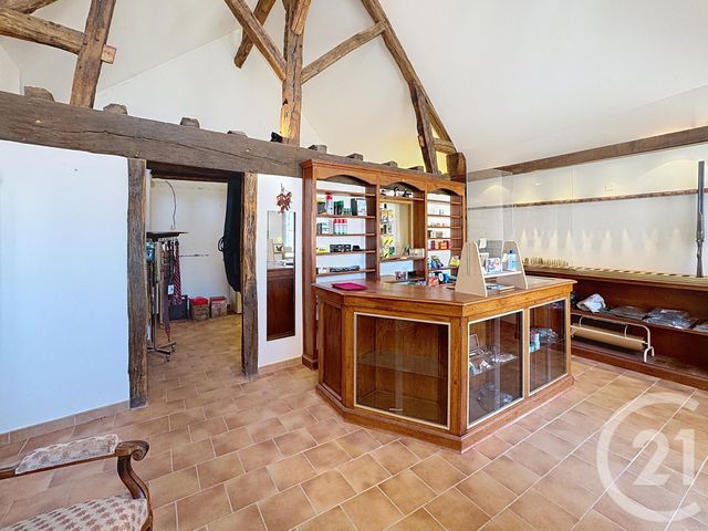 commerce à louer - 41.5 m2 - NOUAN LE FUZELIER - 41 - CENTRE - Century 21 Sologne Immobilier